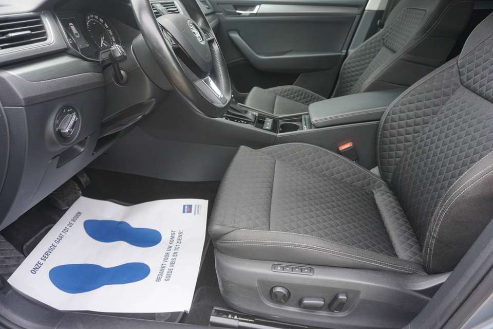 Skoda Superb - Imagem 7