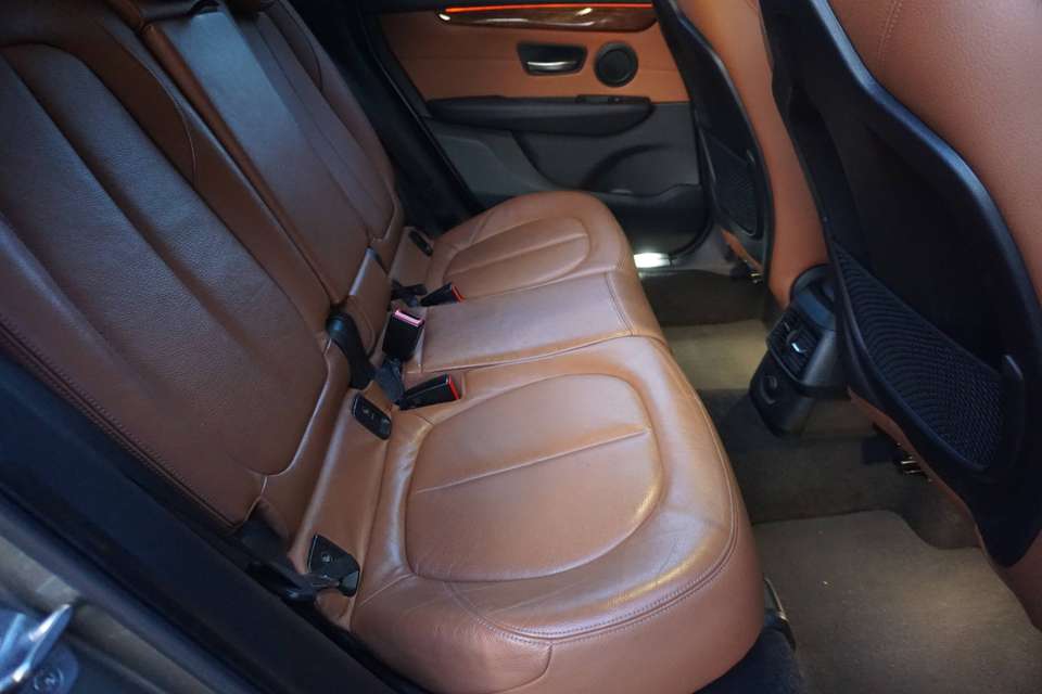 BMW 220 - Imagem 9