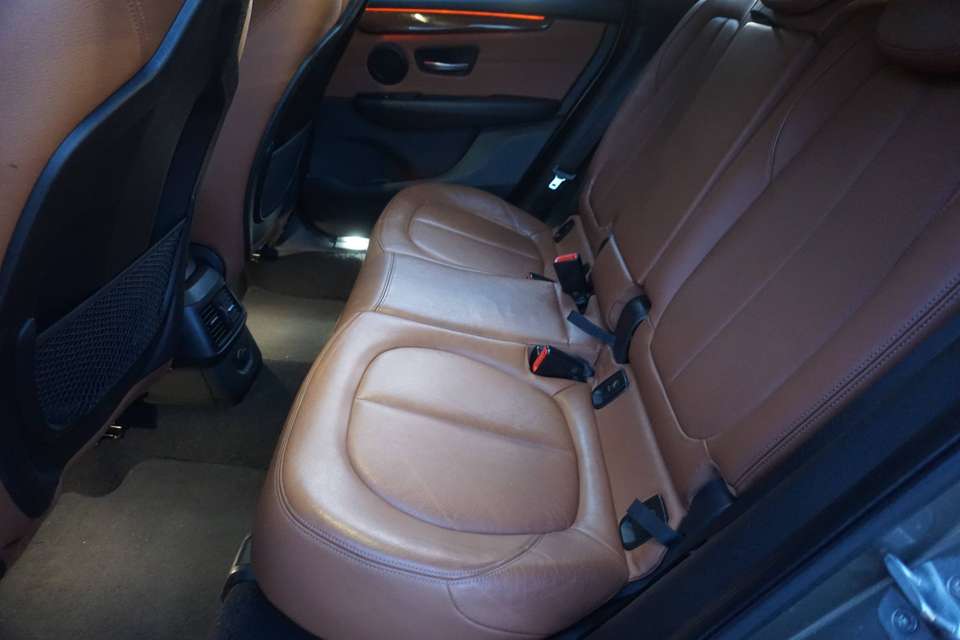 BMW 220 - Imagem 10