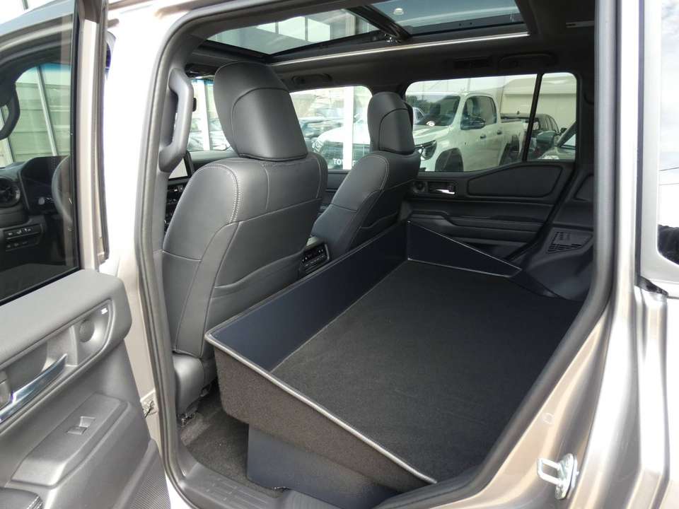 Toyota Land Cruiser - Imagem 13