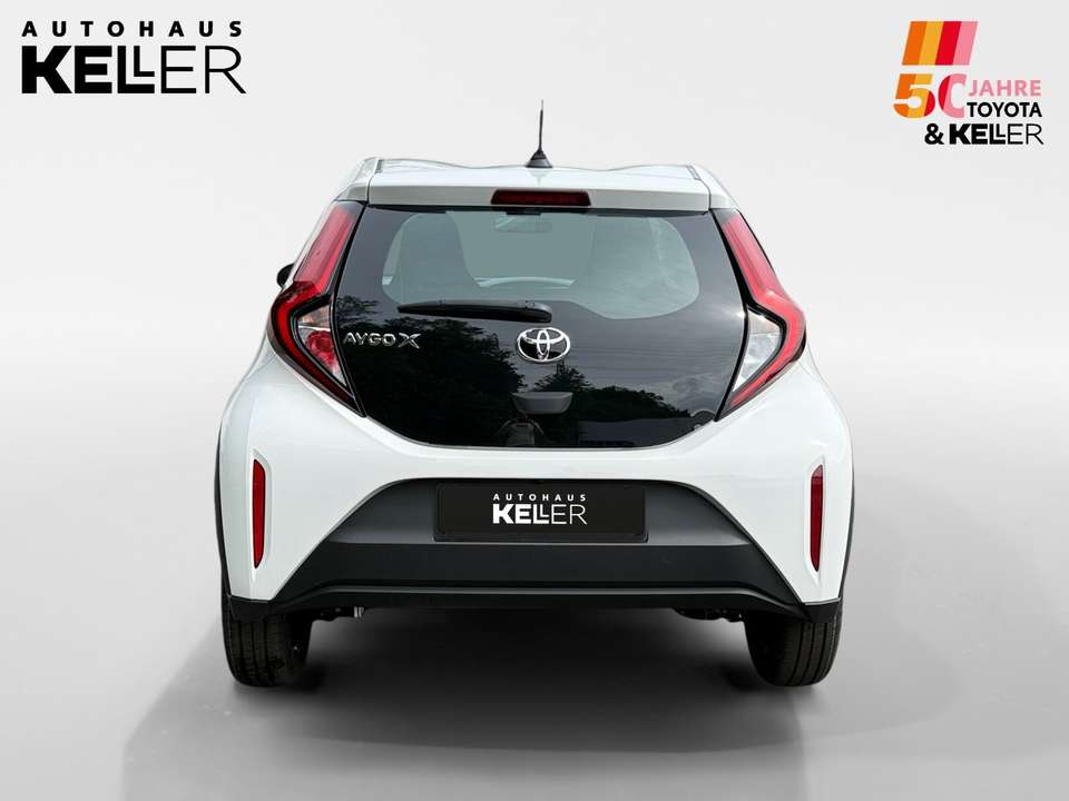 Toyota Aygo X - Imagem 4