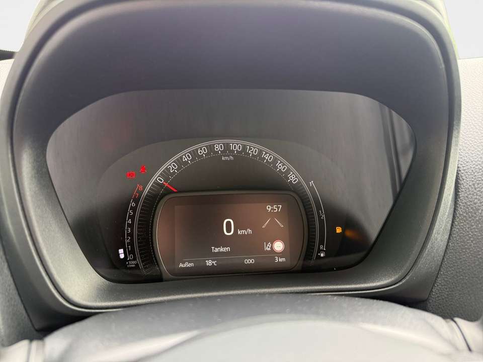 Toyota Aygo X - Imagem 14