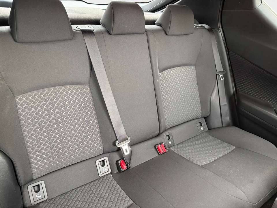 Toyota C-HR - Imagem 11