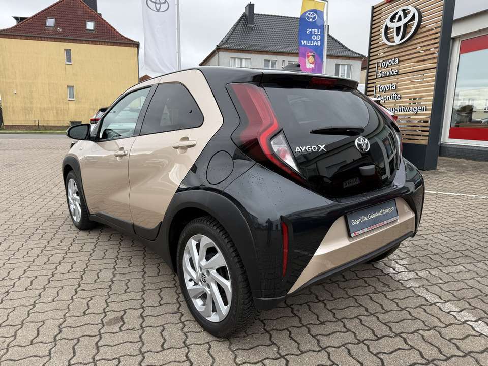 Toyota Aygo X - Imagem 2