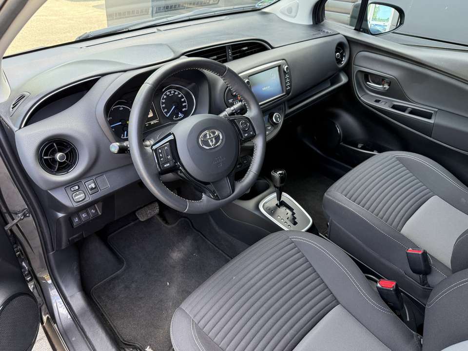 Toyota Yaris - Imagem 10