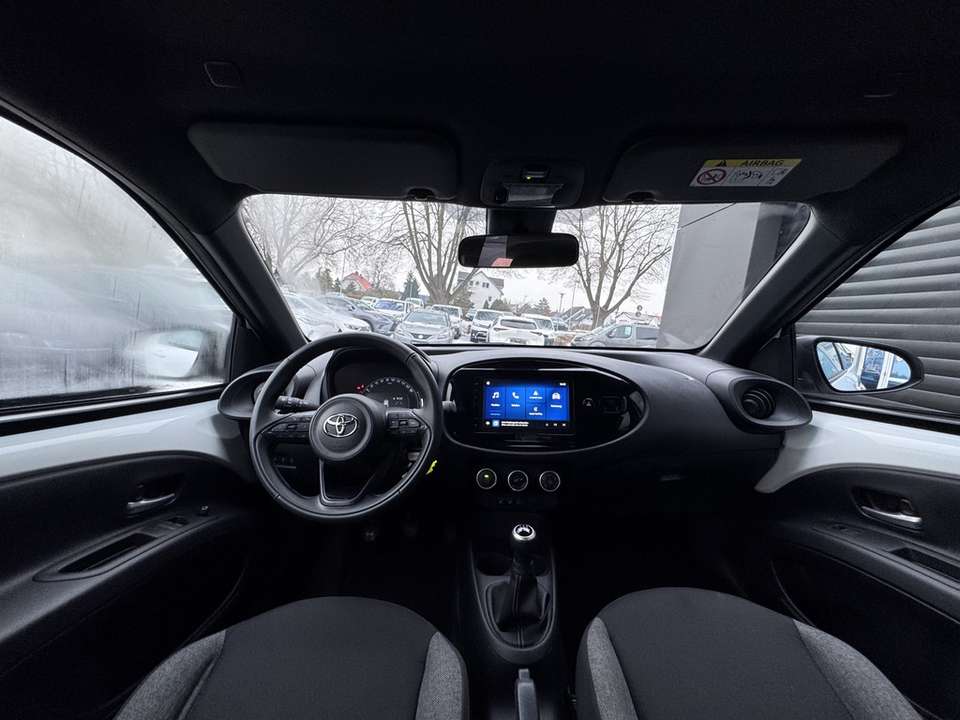 Toyota Aygo X - Imagem 9
