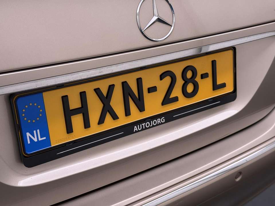 Mercedes-Benz E 240 - Imagem 6
