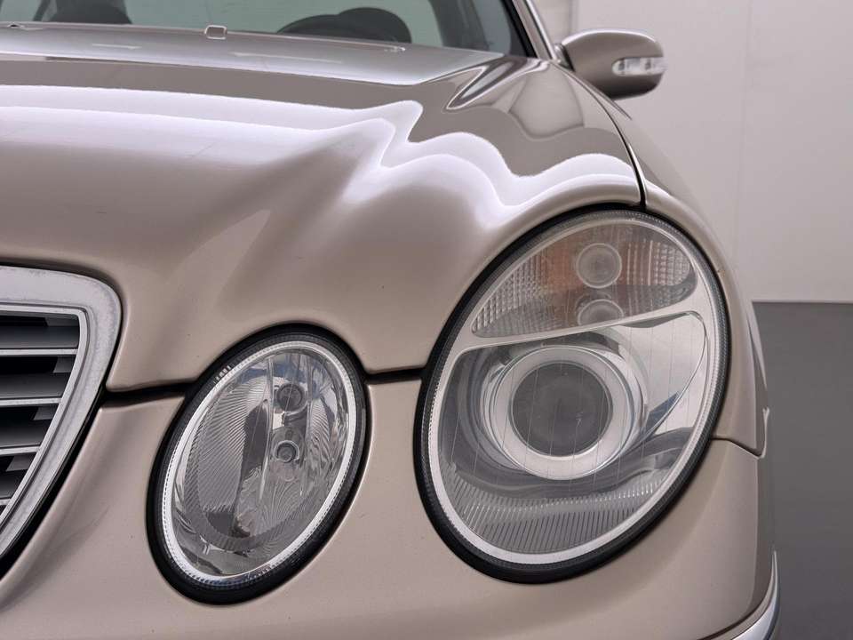 Mercedes-Benz E 240 - Imagem 10