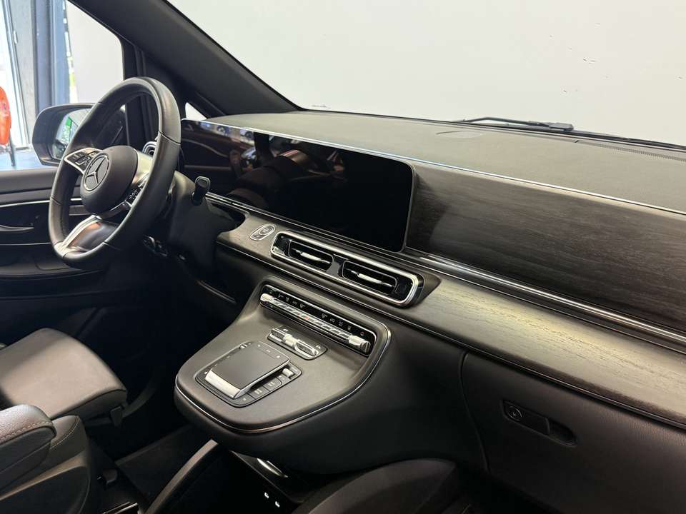 Mercedes-Benz V 300 - Imagem 11