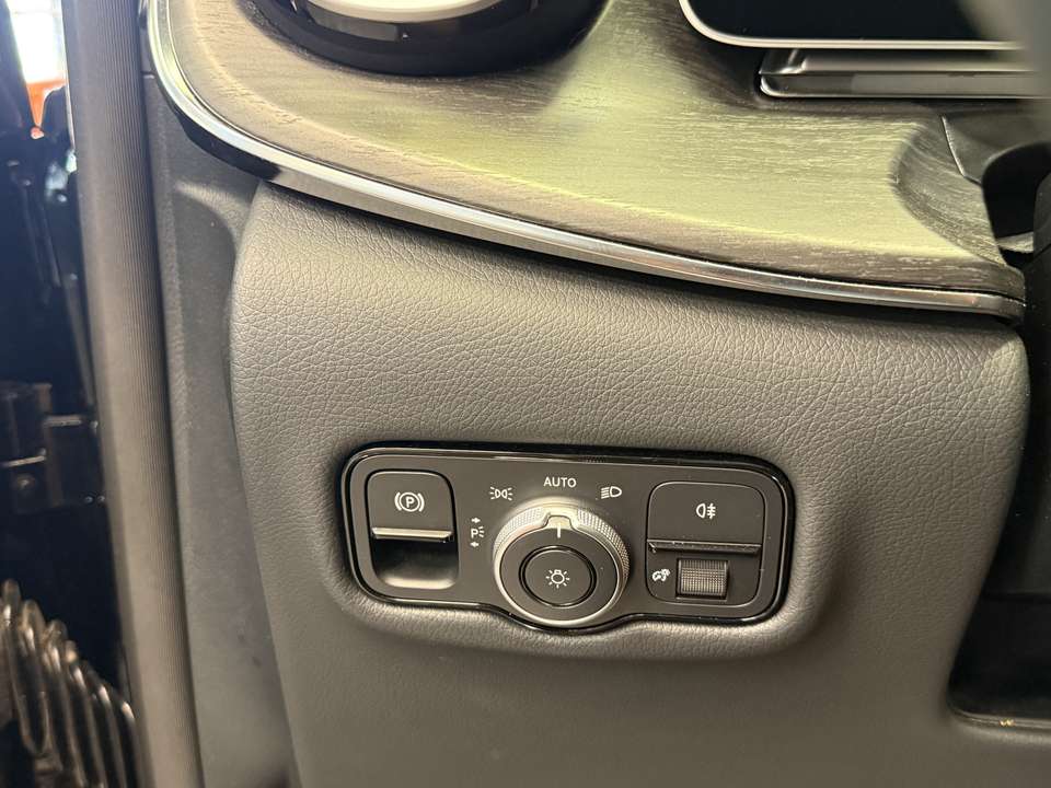 Mercedes-Benz V 300 - Imagem 20