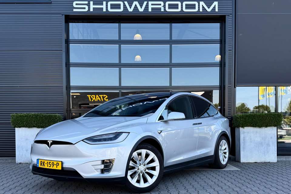 Tesla Model X - Imagem 2