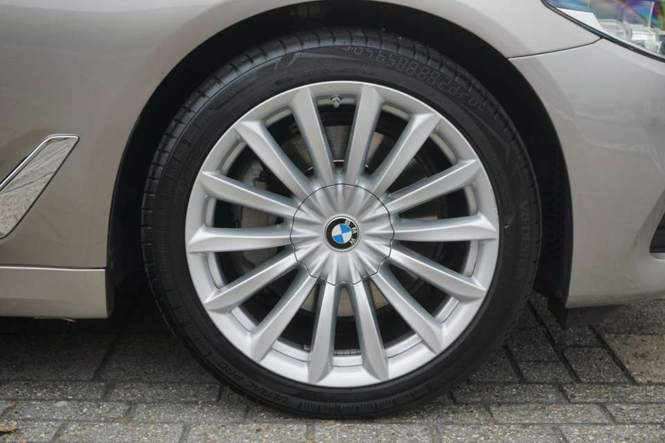 BMW 530 - Imagem 14