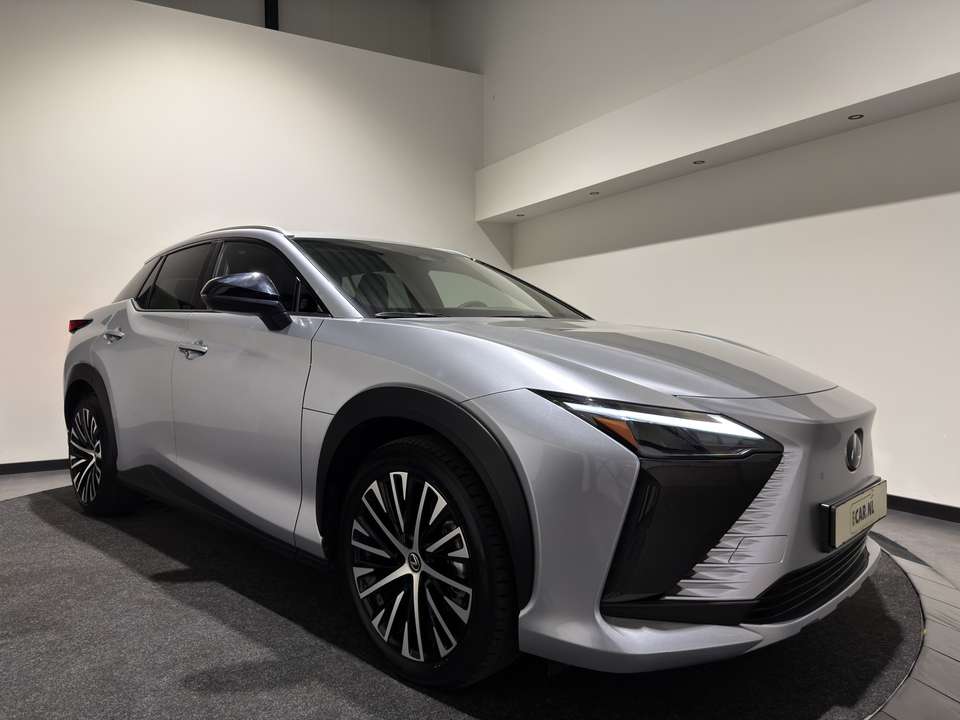 Lexus RZ - Imagem 1