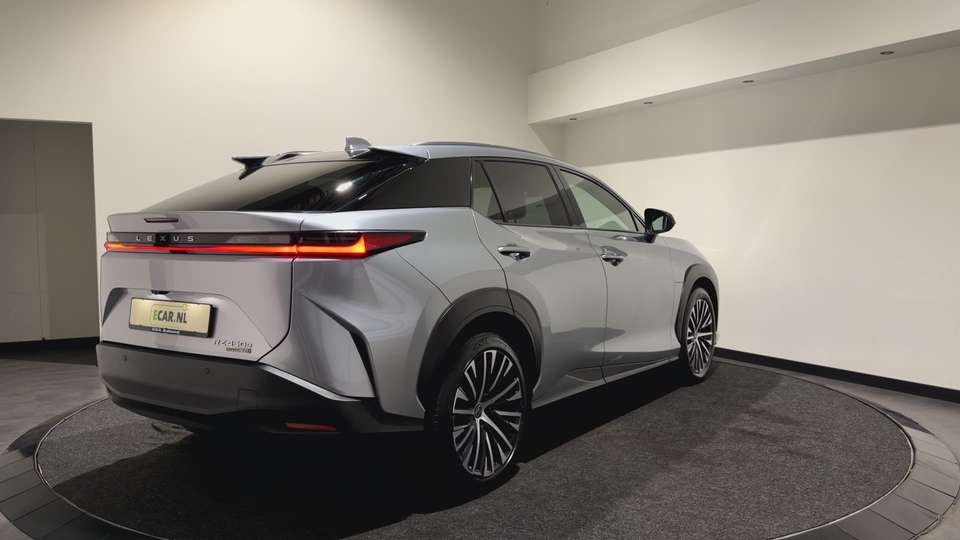 Lexus RZ - Imagem 3
