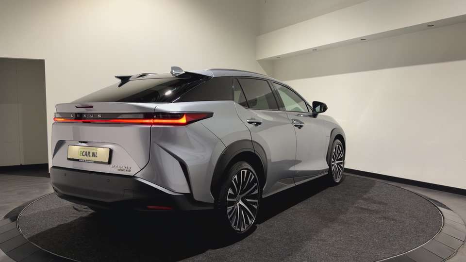 Lexus RZ - Imagem 3
