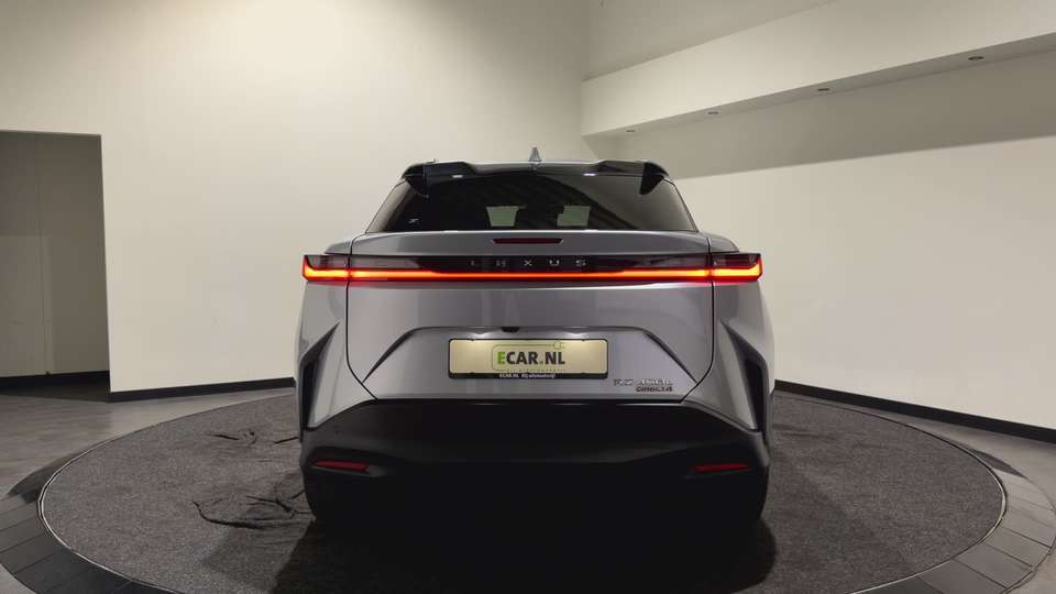 Lexus RZ - Imagem 4