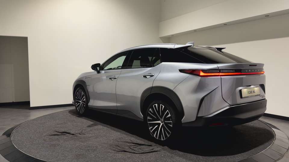 Lexus RZ - Imagem 5