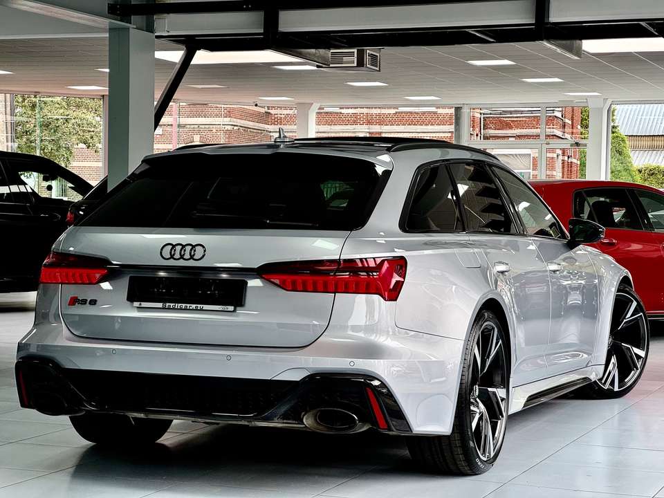 Audi RS6 - Imagem 6