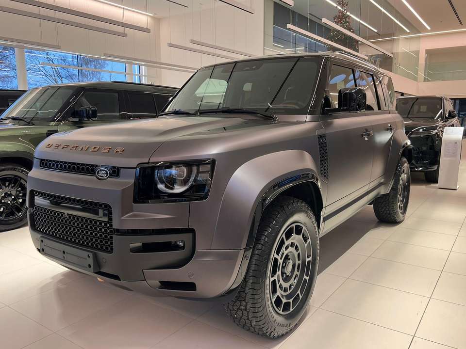 Land Rover Defender - Imagem 1