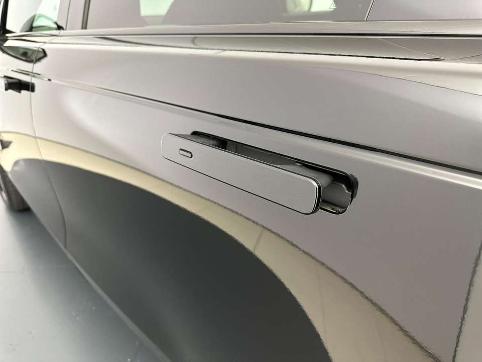 Land Rover Range Rover Velar - Imagem 15