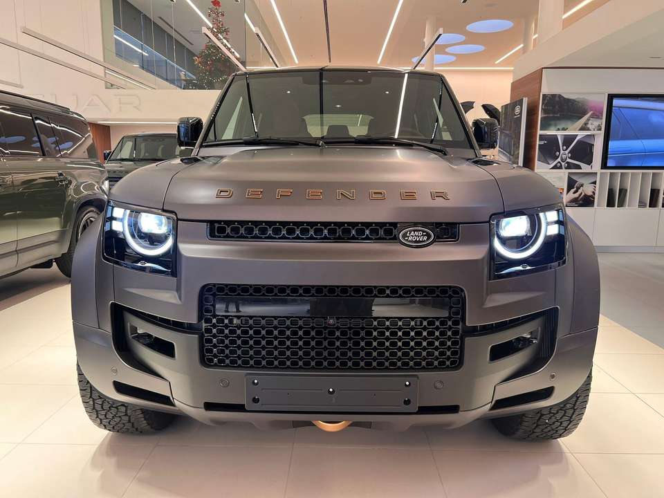 Land Rover Defender - Imagem 2
