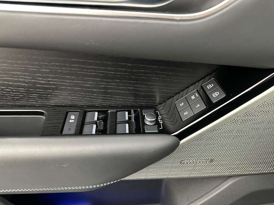 Land Rover Range Rover Velar - Imagem 17