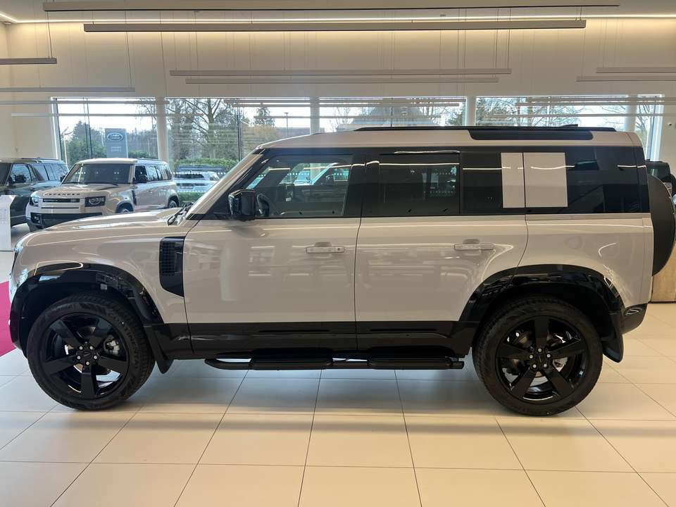 Land Rover Defender - Imagem 3