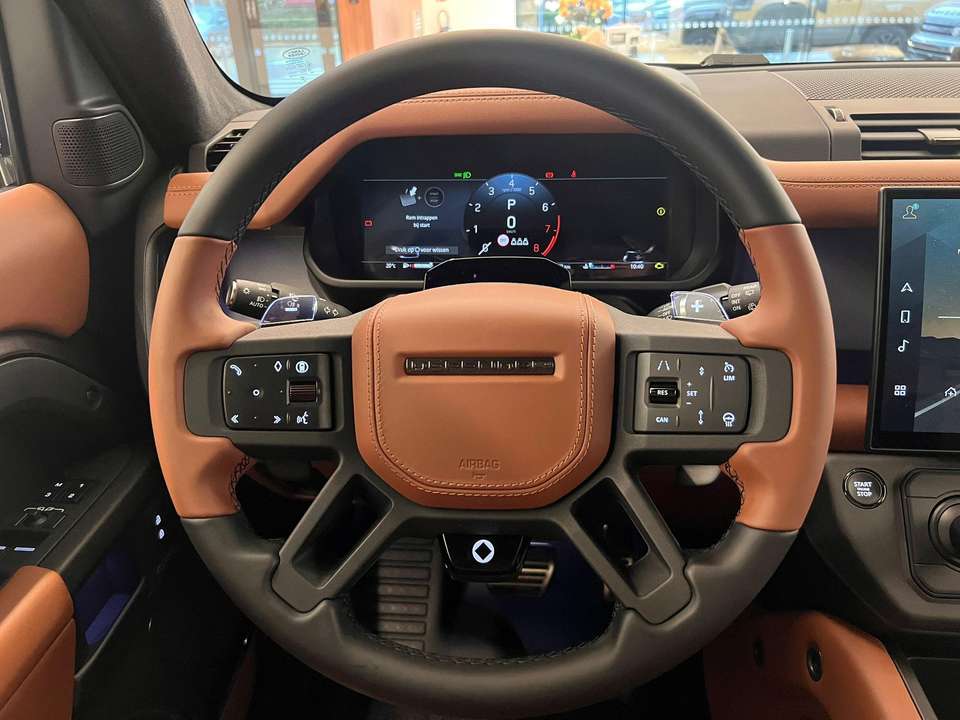 Land Rover Defender - Imagem 14