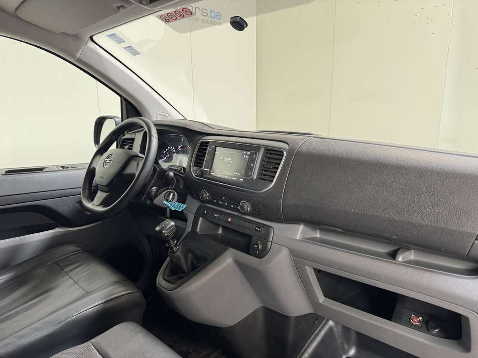 Opel Vivaro - Imagem 13