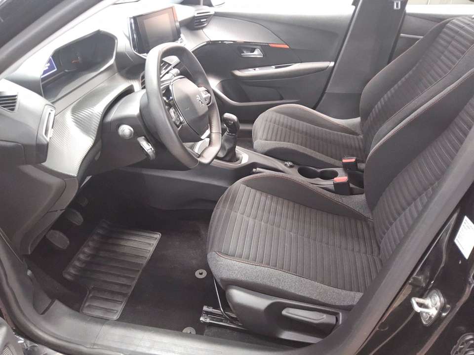 Peugeot 208 - Imagem 8