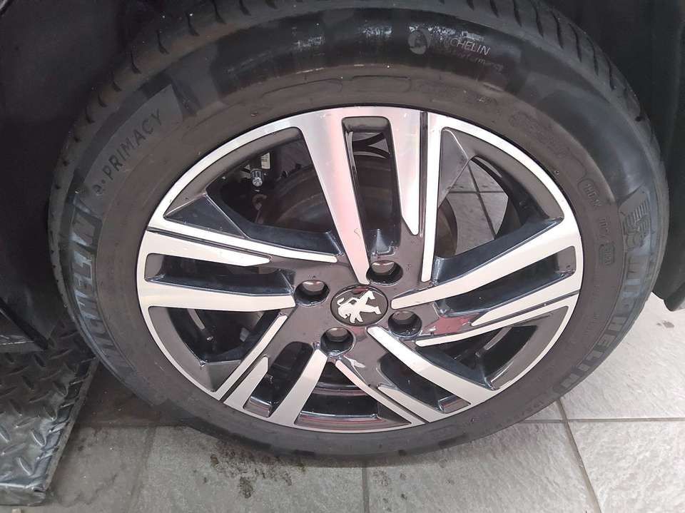Peugeot 208 - Imagem 10