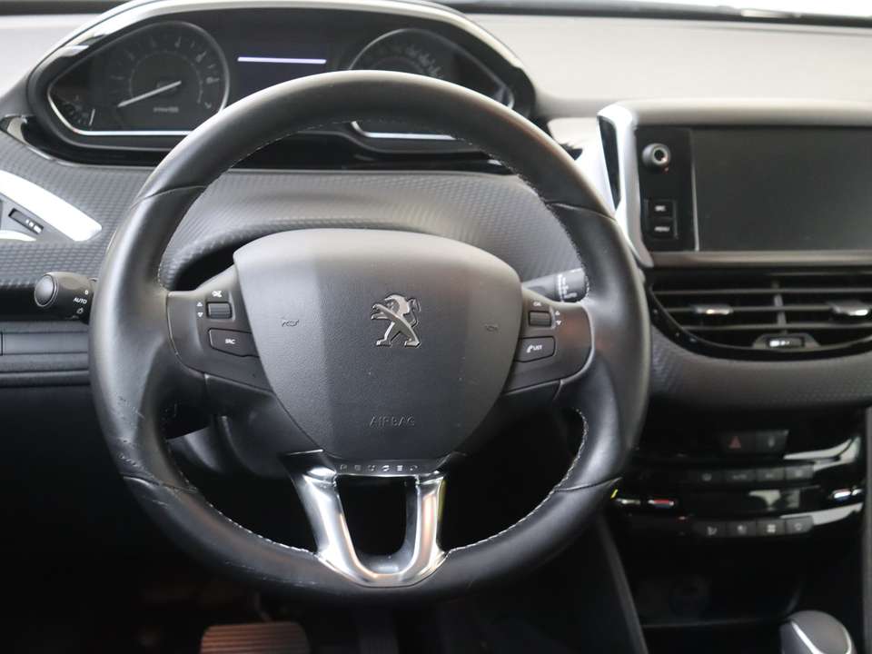 Peugeot 208 - Imagem 6