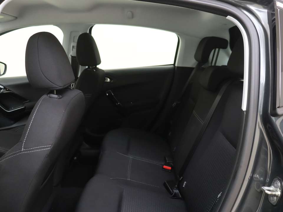 Peugeot 208 - Imagem 12