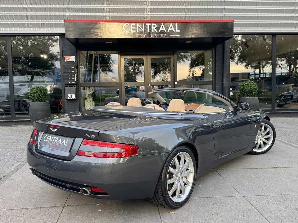 Aston Martin DB9 - Imagem 4