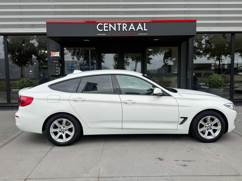 BMW 320 - Imagem 13