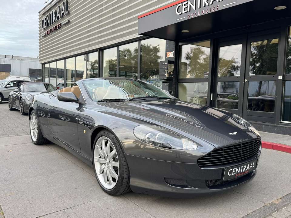 Aston Martin DB9 - Imagem 16