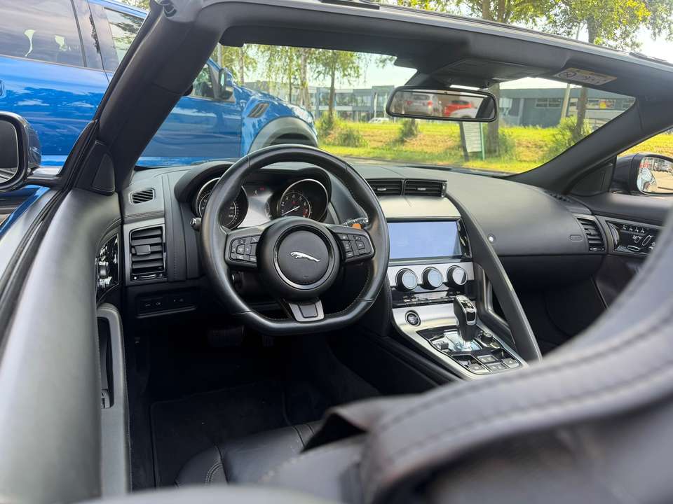 Jaguar F-Type - Imagem 20