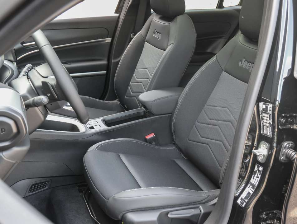 Jeep Avenger - Imagem 12