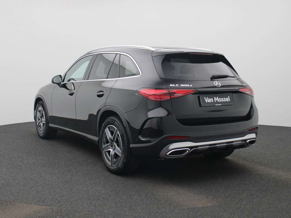 Mercedes-Benz GLC 300 - Imagem 2