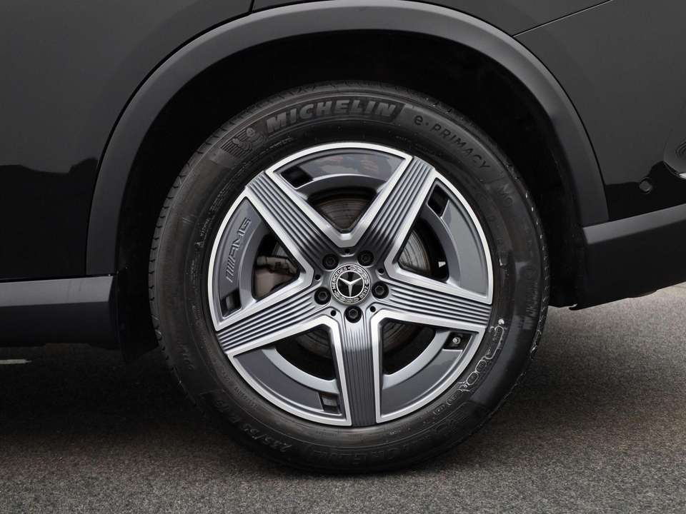 Mercedes-Benz GLC 300 - Imagem 12