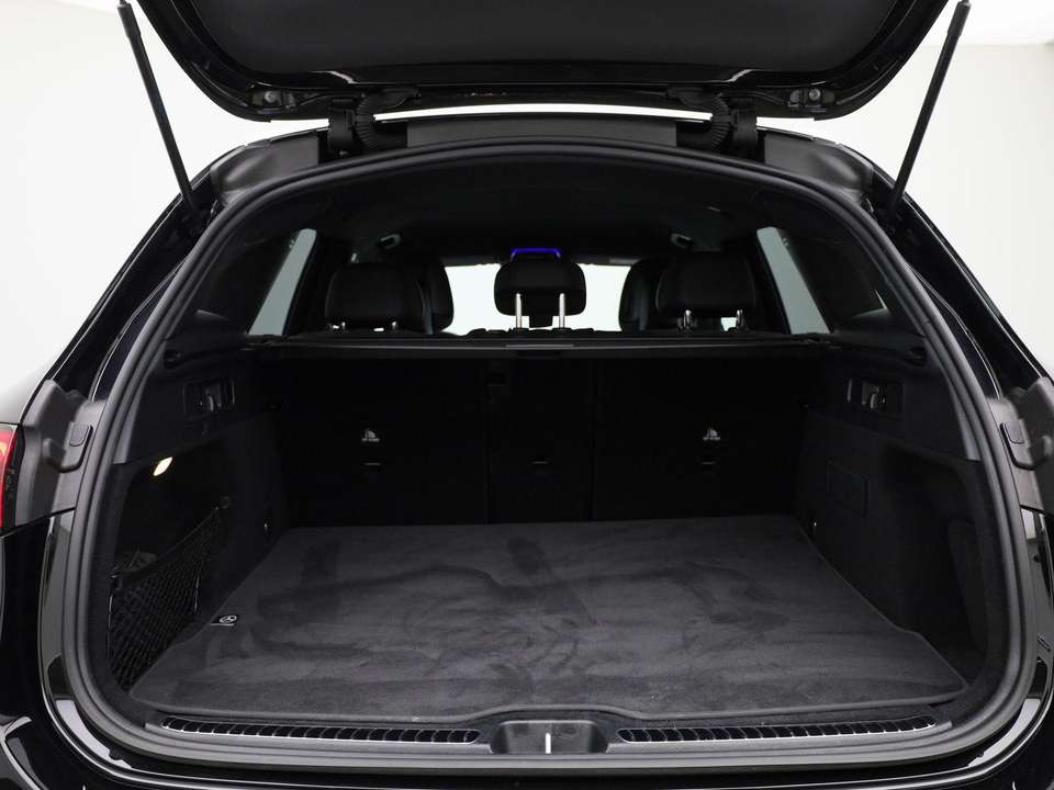 Mercedes-Benz GLC 300 - Imagem 13