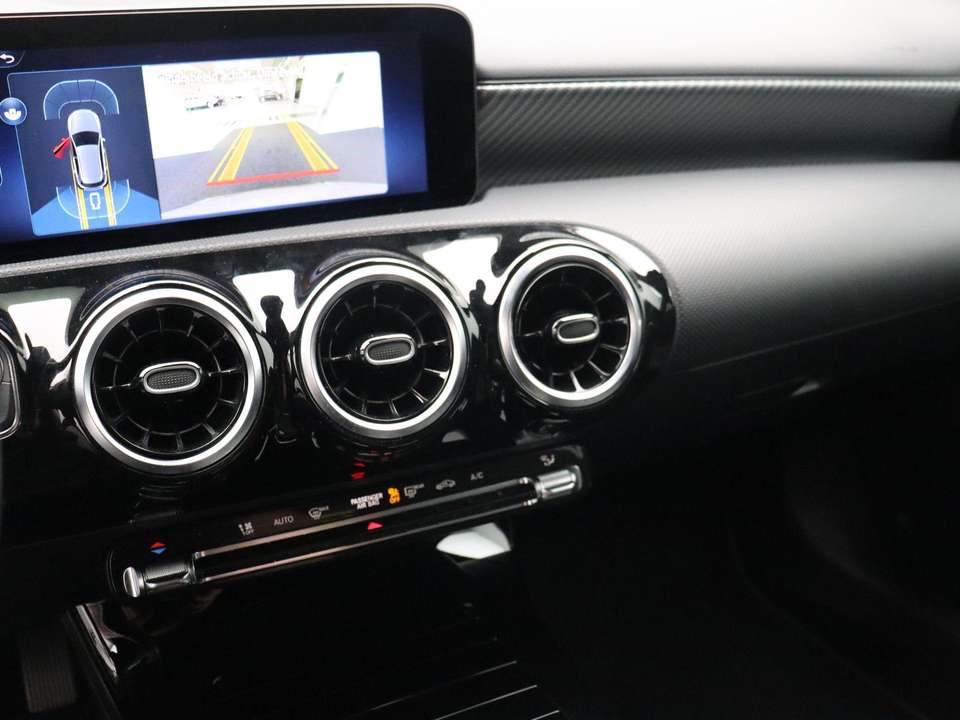 Mercedes-Benz A 180 - Imagem 13