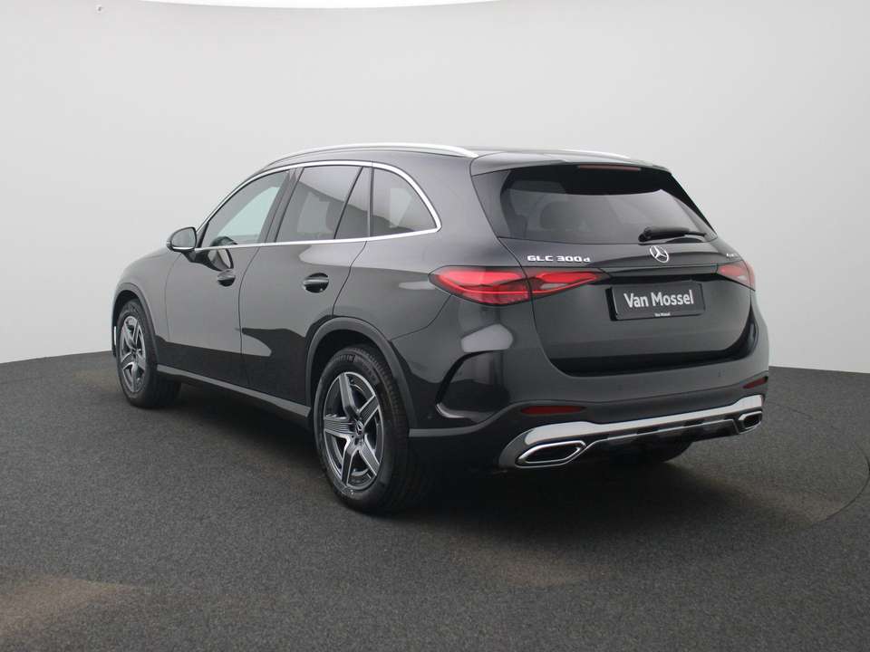 Mercedes-Benz GLC 300 - Imagem 2