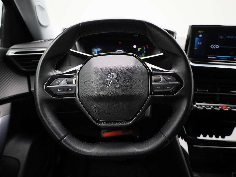Peugeot e-2008 - Imagem 9