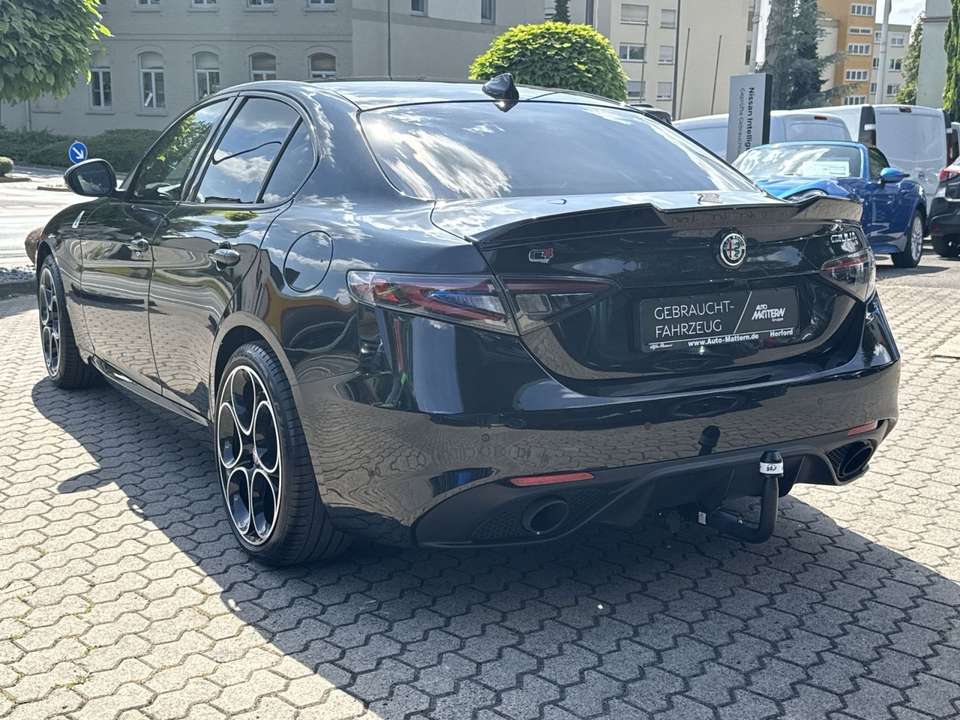 Alfa Romeo Giulia - Imagem 10
