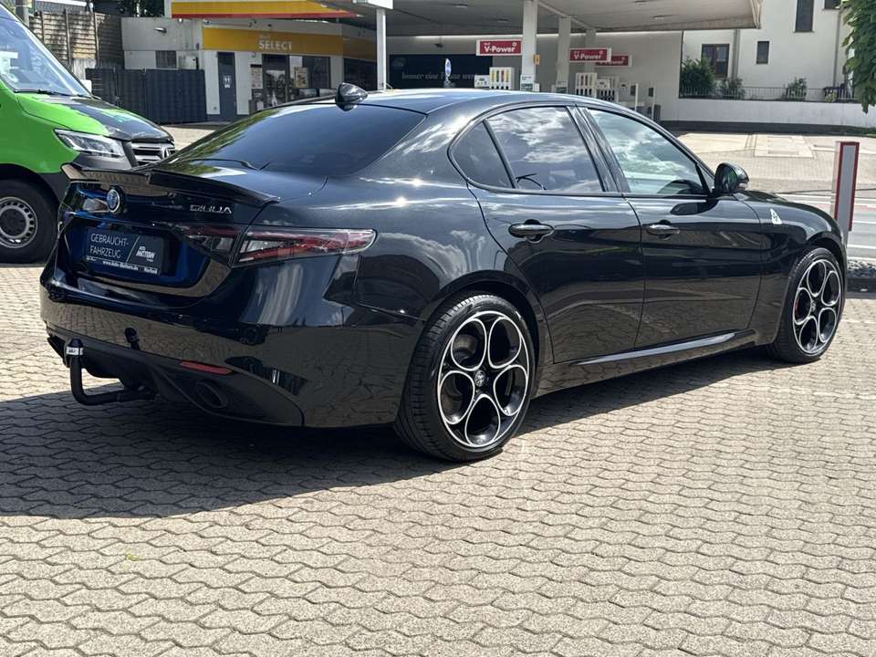 Alfa Romeo Giulia - Imagem 11