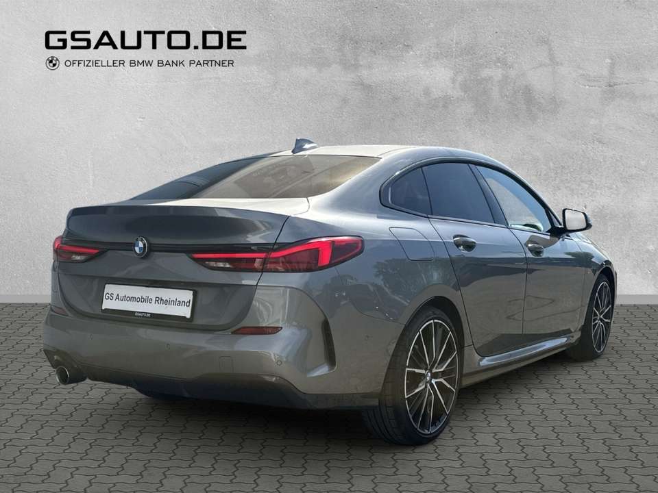 BMW 218 - Imagem 6