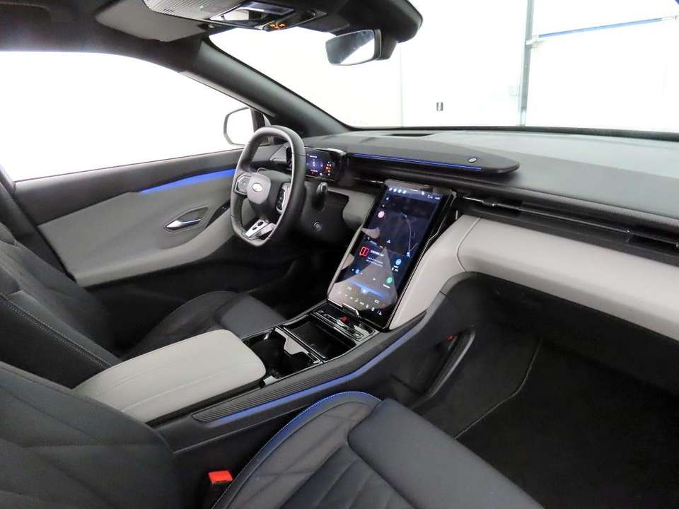 Car picture 19