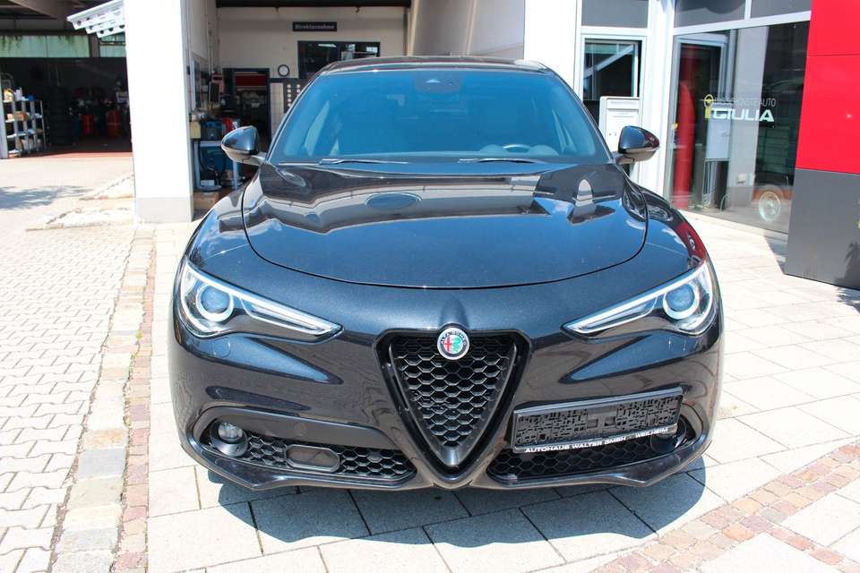 Alfa Romeo Stelvio - Imagem 3
