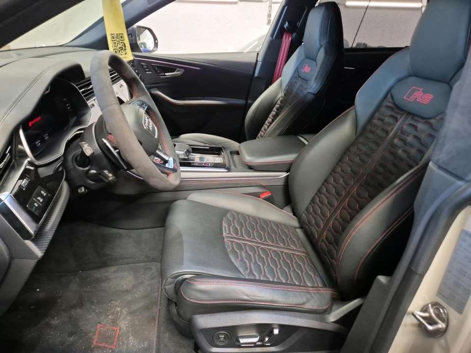 Audi RS Q8 - Imagem 5